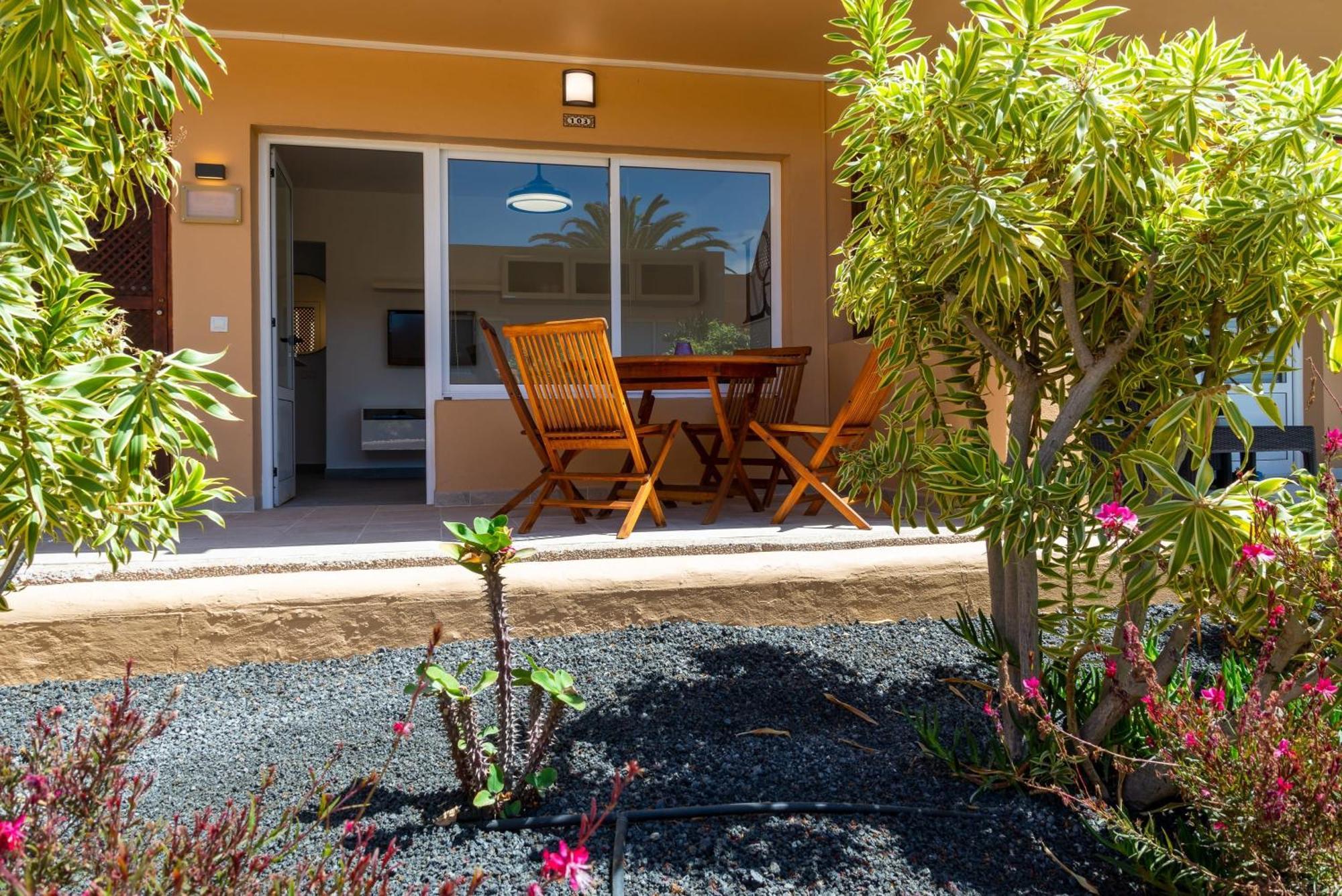 Casa Lucien - Newly Refurbished Apartment With Swimming Pool - Ideal For Couples Corralejo Exterior photo